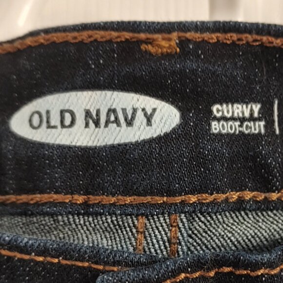 Curvy Jeans 3 - Picture 5 of 9